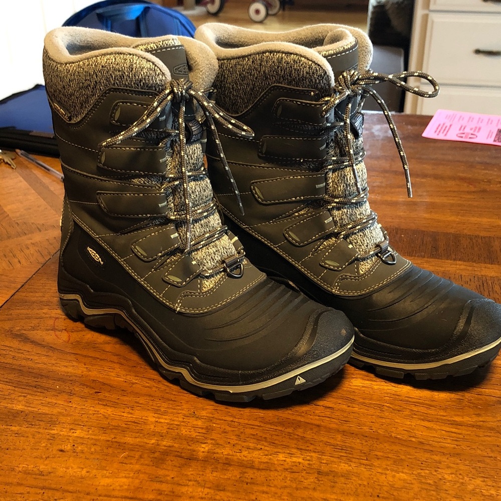 Keen Durand Polar Boots